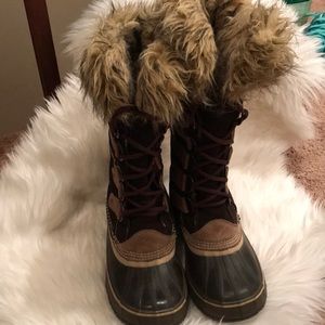 Sorel Joan of Arc brown boot, size 9